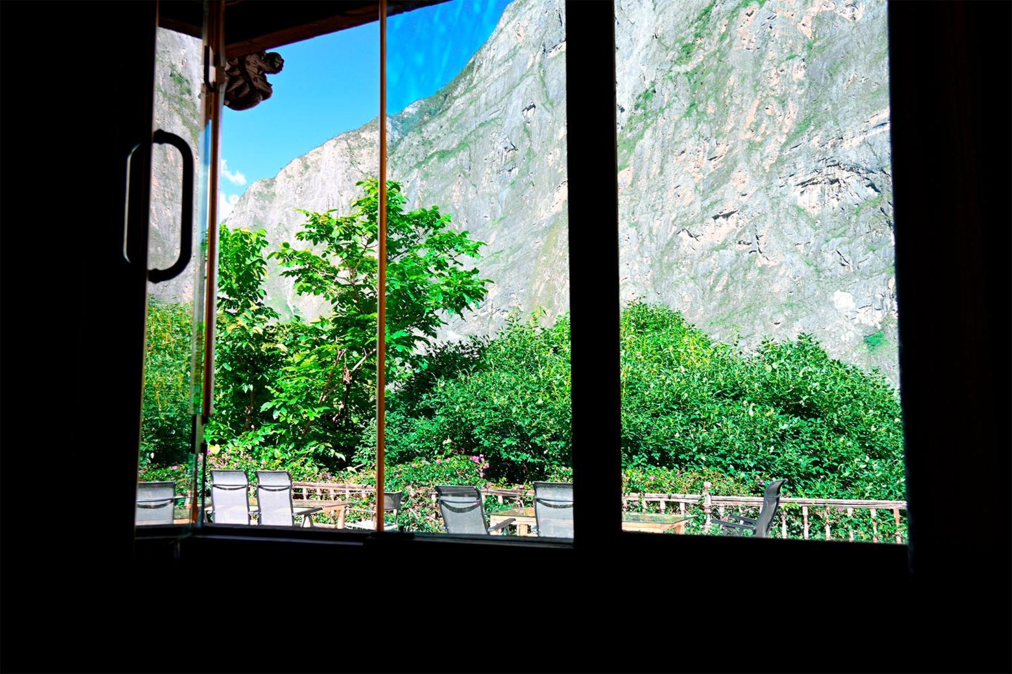 Tiger Leaping Gorge Sean'S Spring Guesthouse Shangri-La Zimmer foto